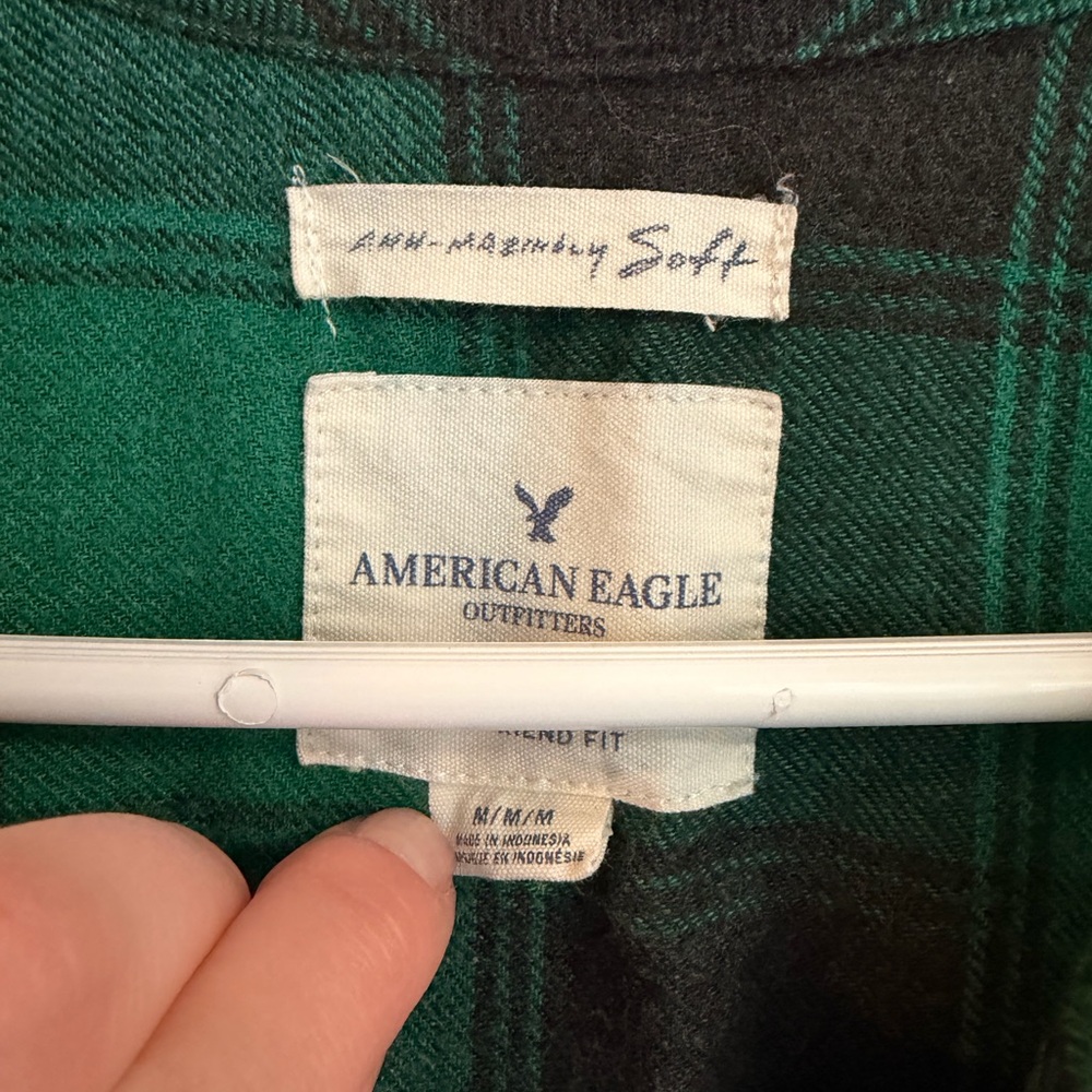 American Eagle Outfitters Green and Black Plaid Shirt - Picture 2 of 4